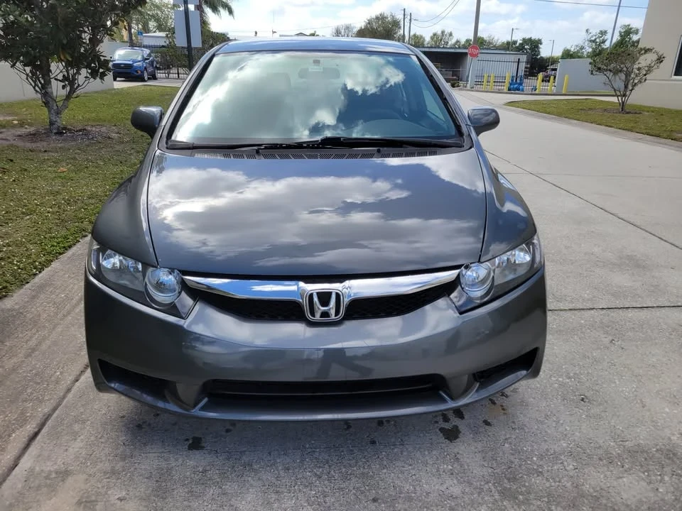 2009 Honda Civic 8th Gen - Image 2 of 14