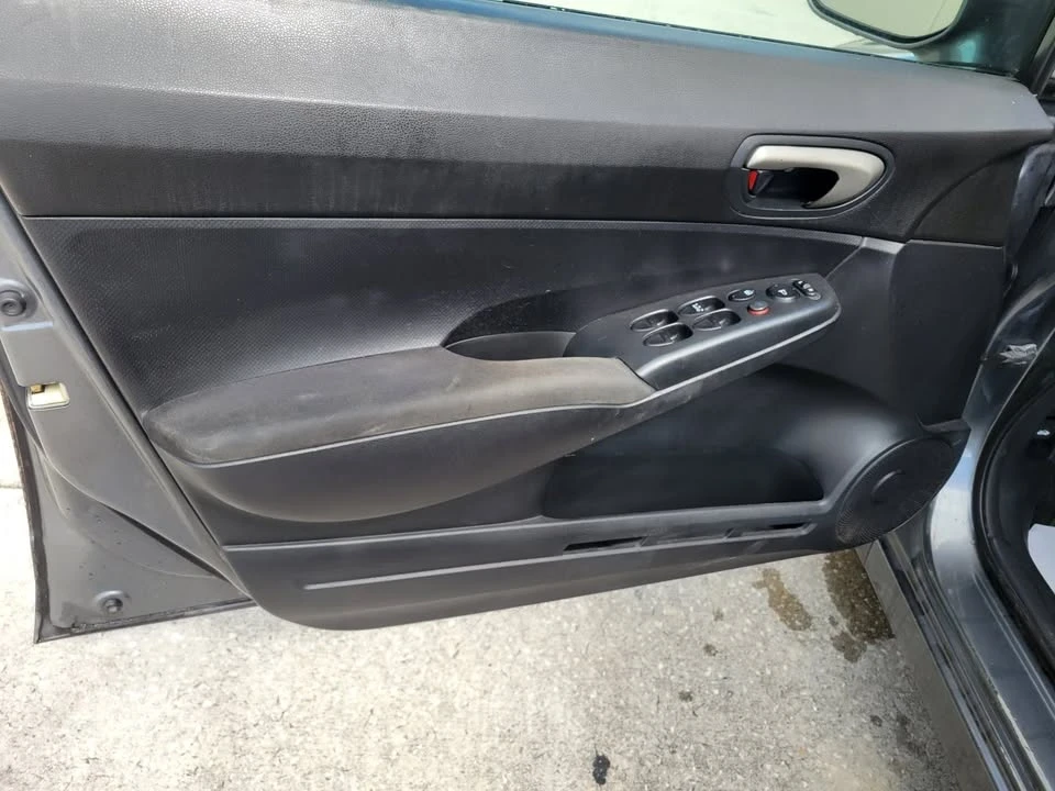 2009 Honda Civic 8th Gen - Image 9 of 14