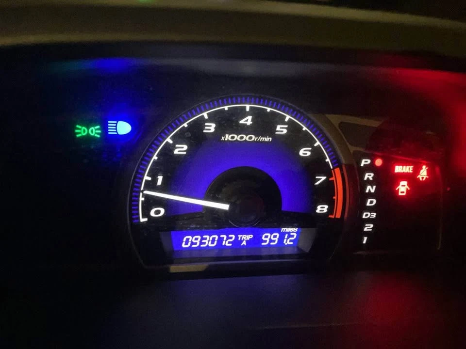 2009 Honda Civic 8th Gen - Image 5 of 5
