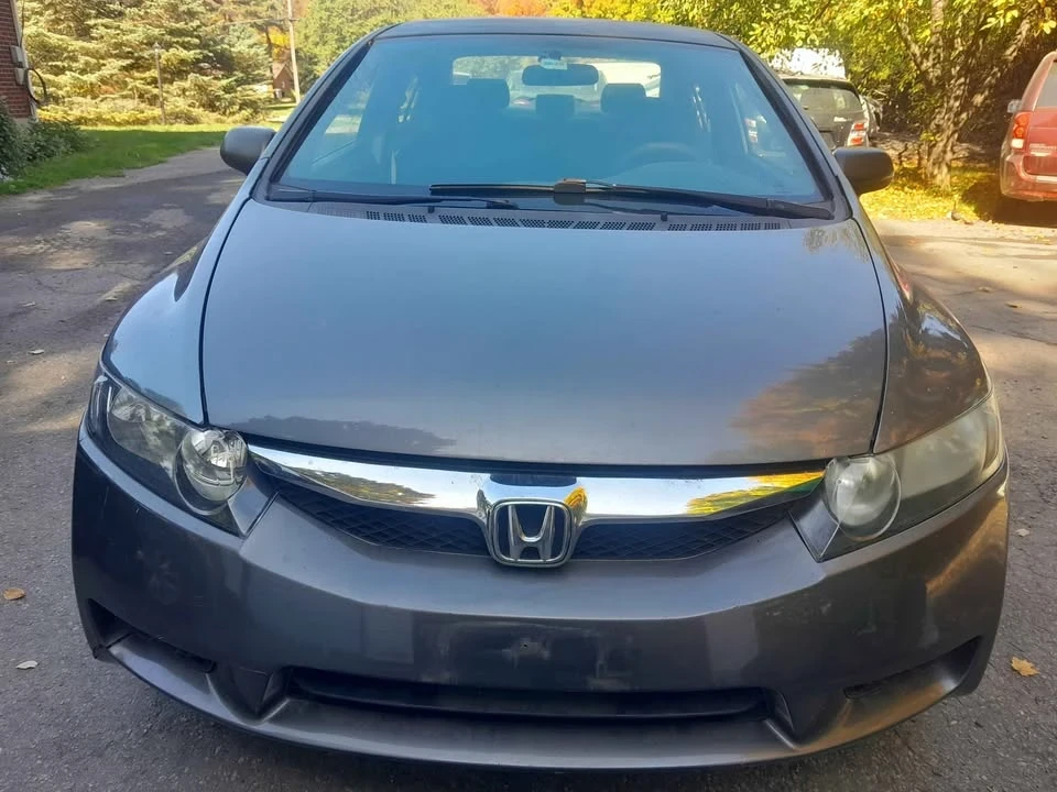 2009 Honda Civic 8th Gen - Image 2 of 4