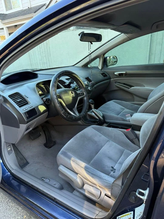 2009 Honda Civic 8th Gen - Image 2 of 6