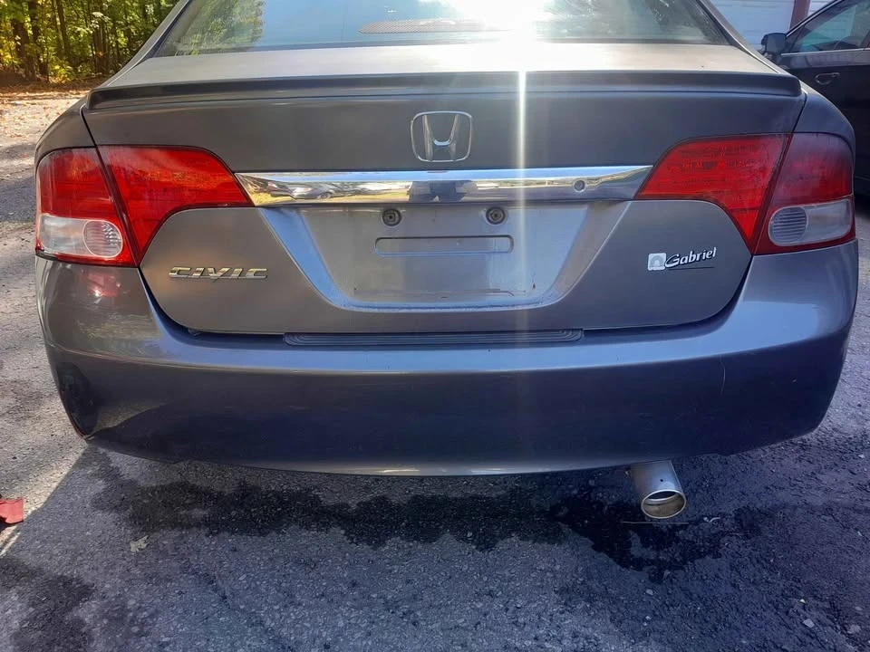 2009 Honda Civic 8th Gen - Image 3 of 4