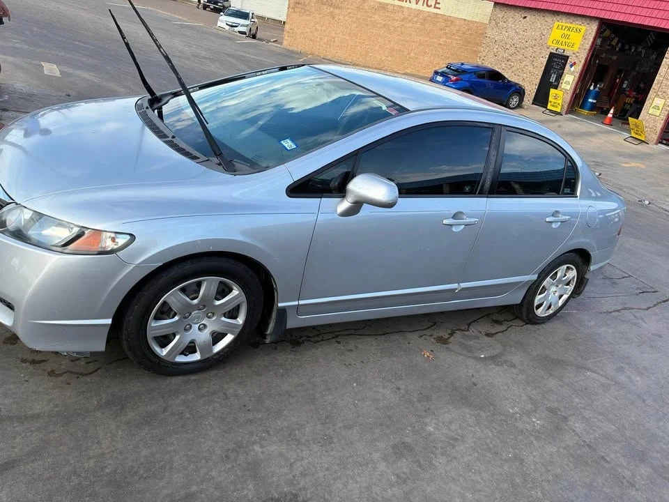 2009 Honda Civic 8th Gen - Image 7 of 8