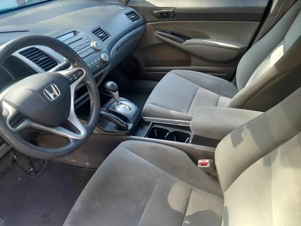 2009 Honda Civic 8th Gen - Image 4 of 4