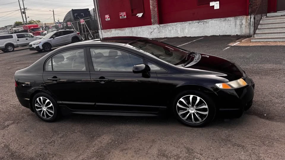 2009 Honda Civic 8th Gen - Image 3 of 4