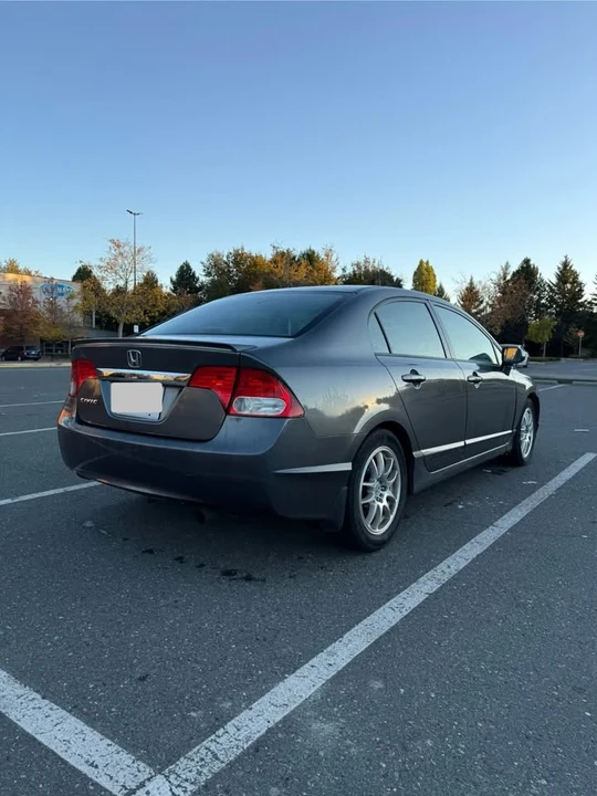 2009 Honda Civic 8th Gen - Image 4 of 10