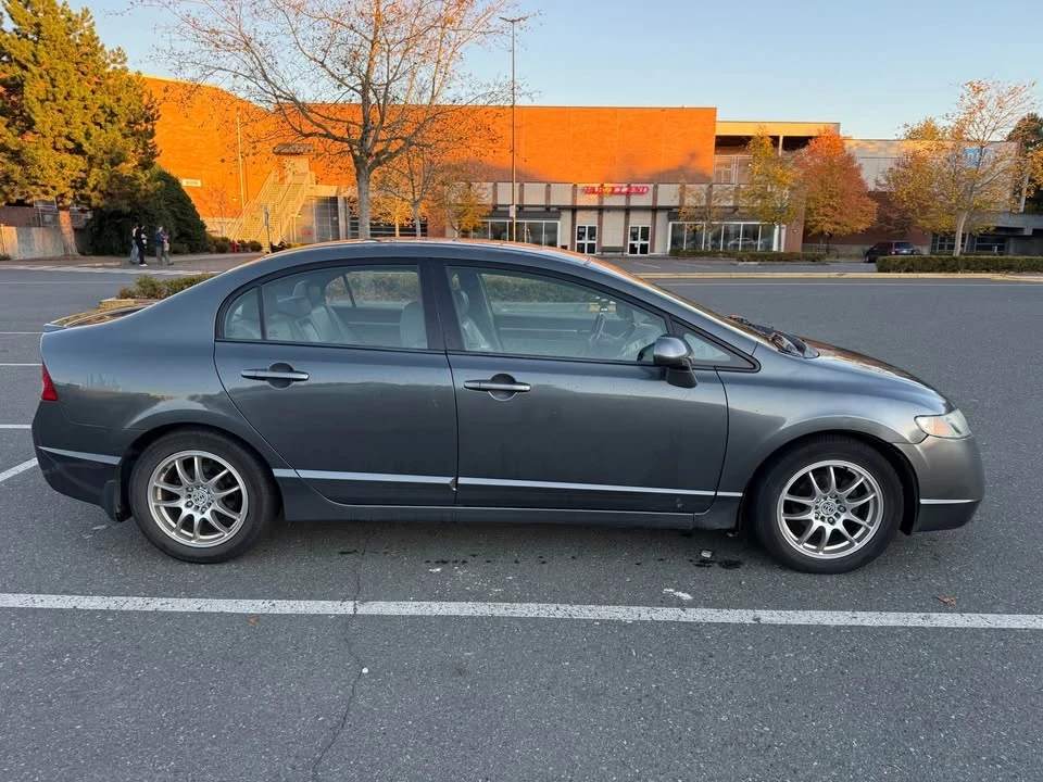 2009 Honda Civic 8th Gen - Image 10 of 10