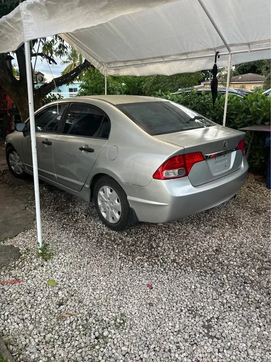 2009 Honda Civic 8th Gen - Image 9 of 10