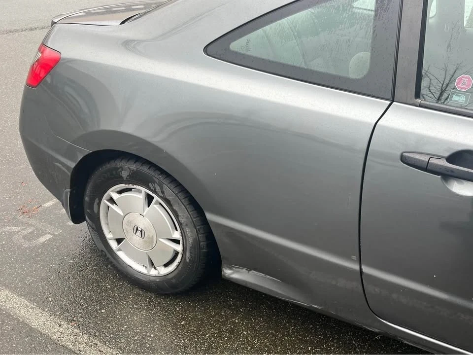 2009 Honda Civic 8th Gen - Image 4 of 13