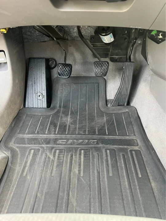 2009 Honda Civic 8th Gen - Image 11 of 13