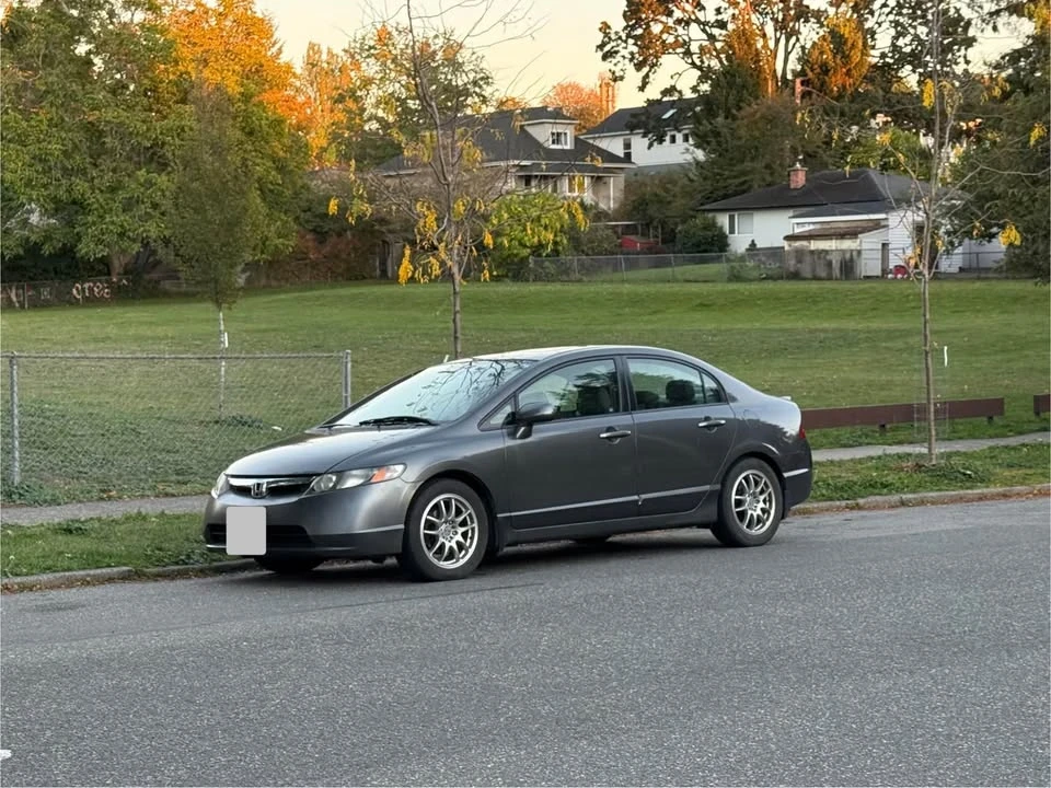2009 Honda Civic 8th Gen - Image 2 of 10