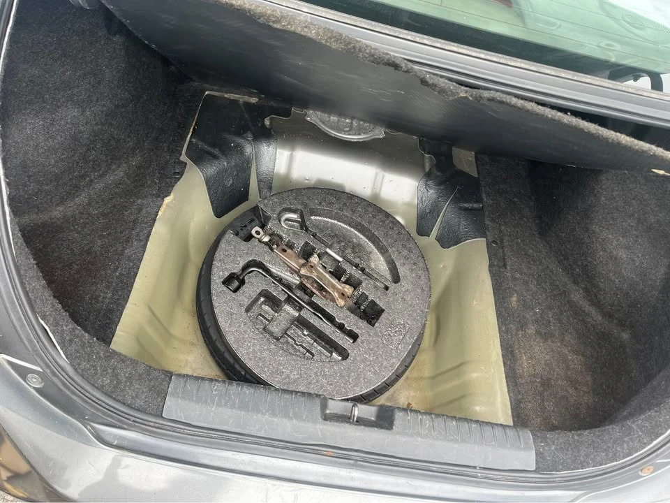 2009 Honda Civic 8th Gen - Image 13 of 13