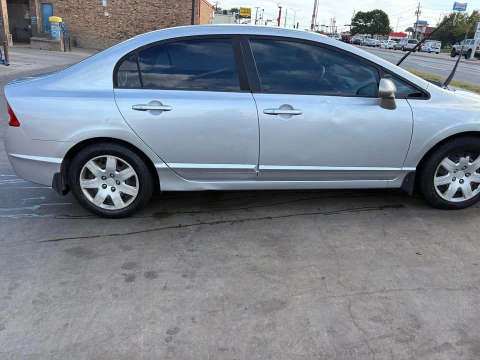 2009 Honda Civic 8th Gen - Image 5 of 8