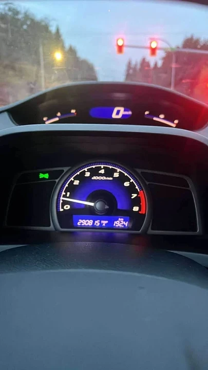 2009 Honda Civic 8th Gen - Image 7 of 13