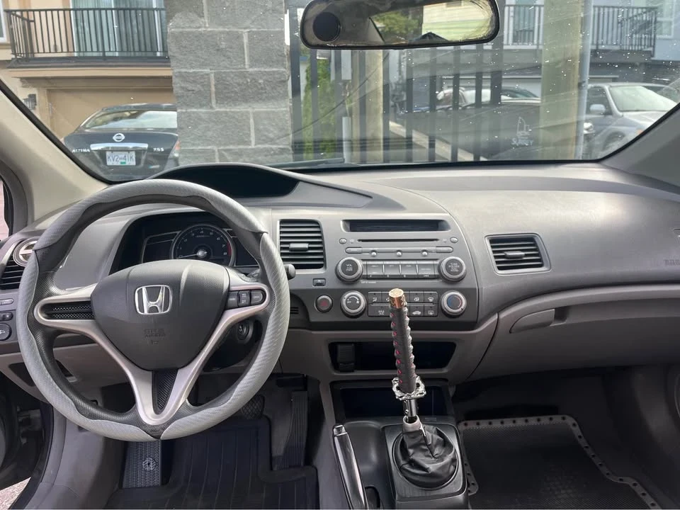 2009 Honda Civic 8th Gen - Image 9 of 13