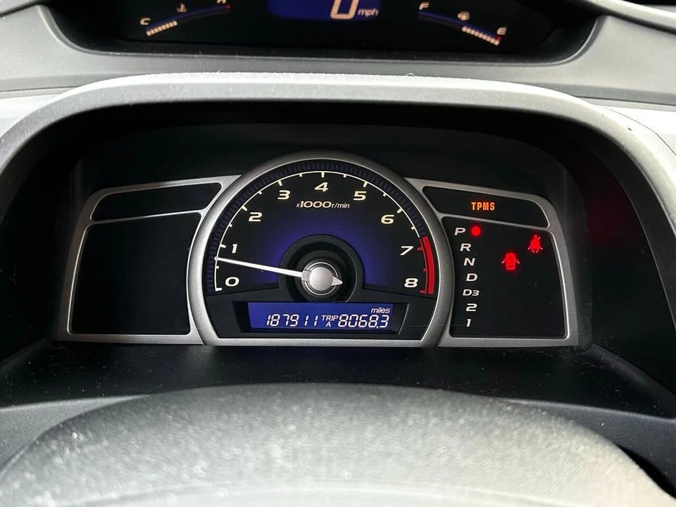 2009 Honda Civic 8th Gen - Image 10 of 16