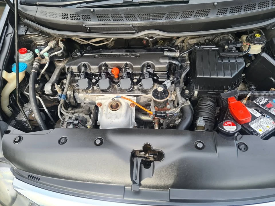 2009 Honda Civic 8th Gen - Image 2 of 12