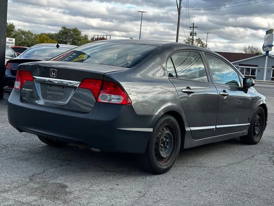 2009 Honda Civic 8th Gen - Image 5 of 16