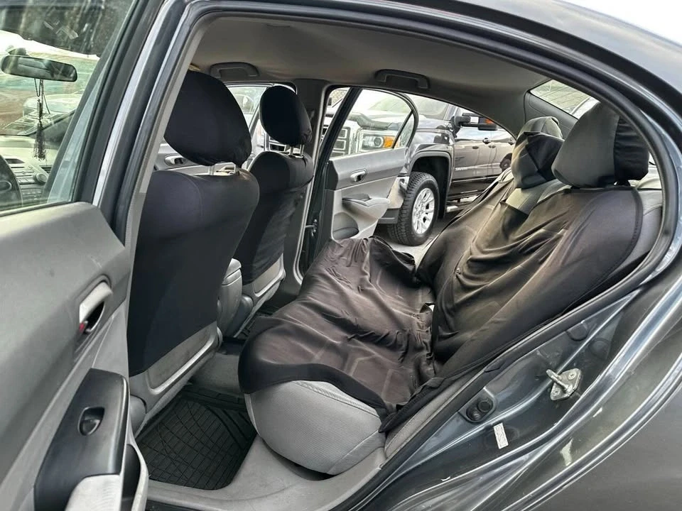 2009 Honda Civic 8th Gen - Image 15 of 16