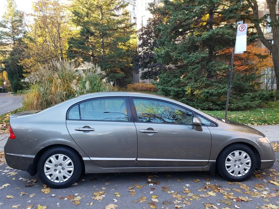 2009 Honda Civic 8th Gen - Image 5 of 11