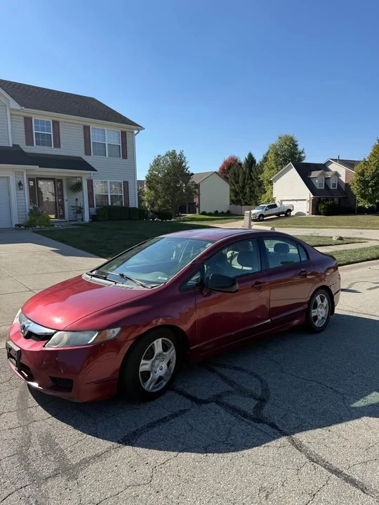 2009 Honda Civic 8th Gen - Image 2 of 5
