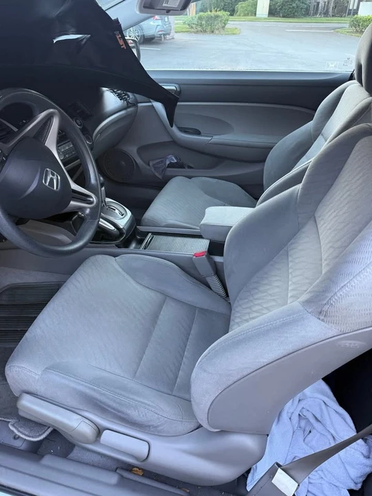 2009 Honda Civic 8th Gen - Image 6 of 8