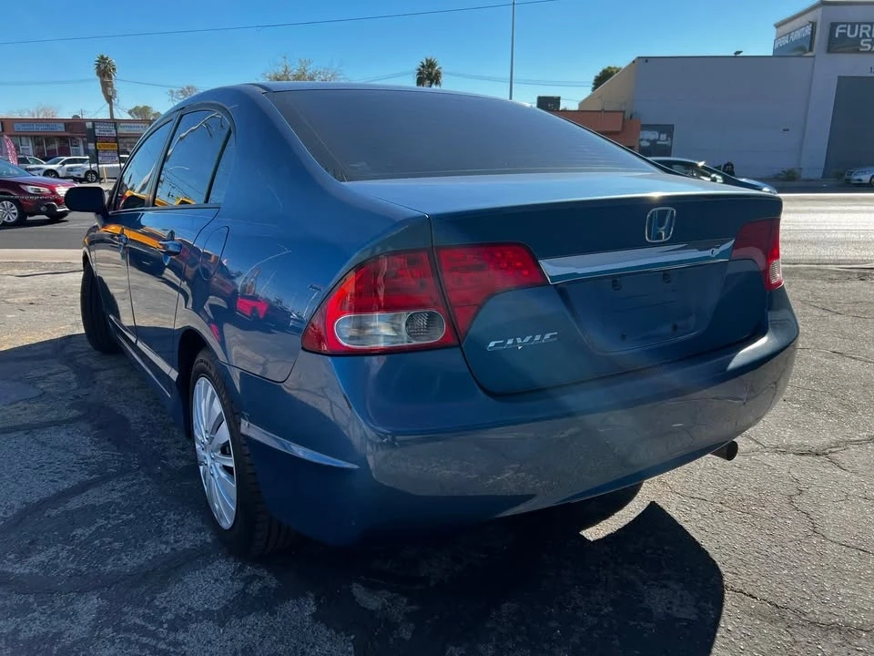 2009 Honda Civic 8th Gen - Image 2 of 8