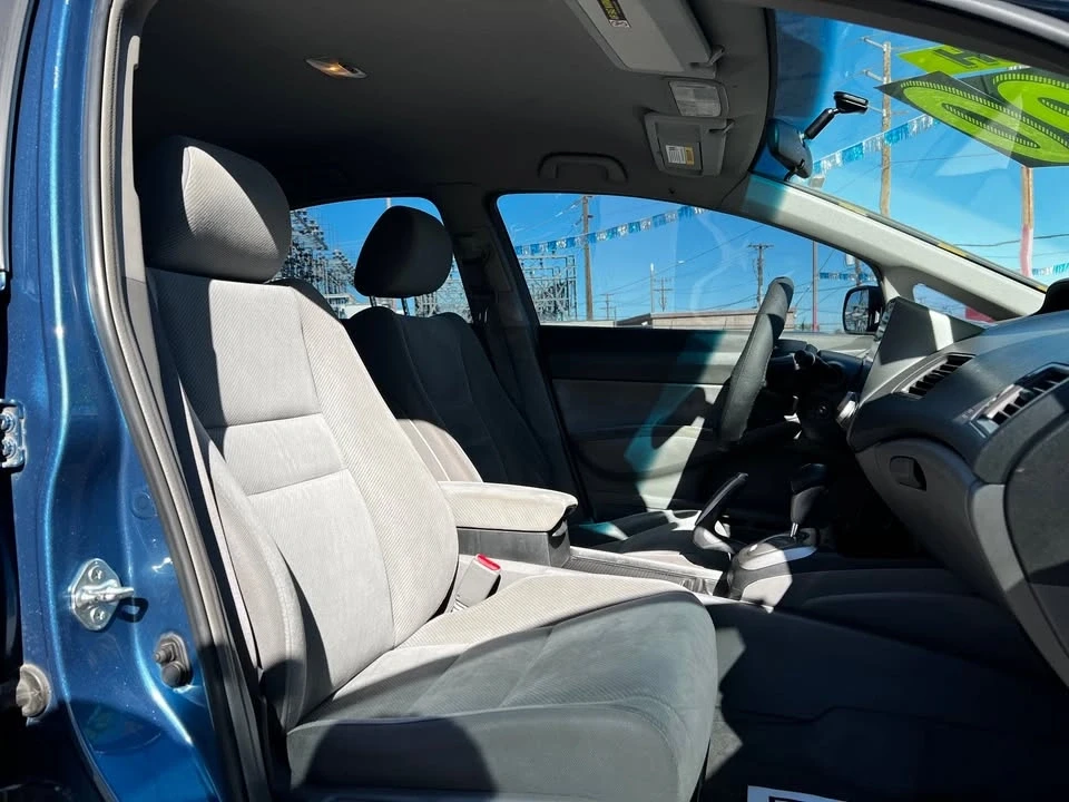 2009 Honda Civic 8th Gen - Image 4 of 8