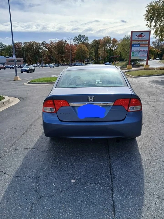 2009 Honda Civic 8th Gen - Image 9 of 11