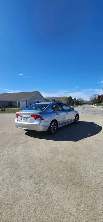 2009 Honda Civic 8th Gen - Image 2 of 14