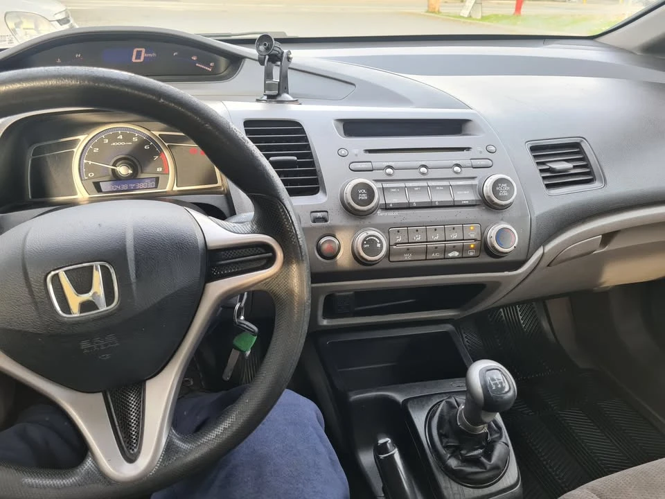 2009 Honda Civic 8th Gen - Image 4 of 12