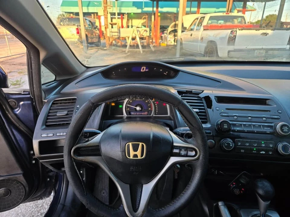 2009 Honda Civic 8th Gen - Image 2 of 7