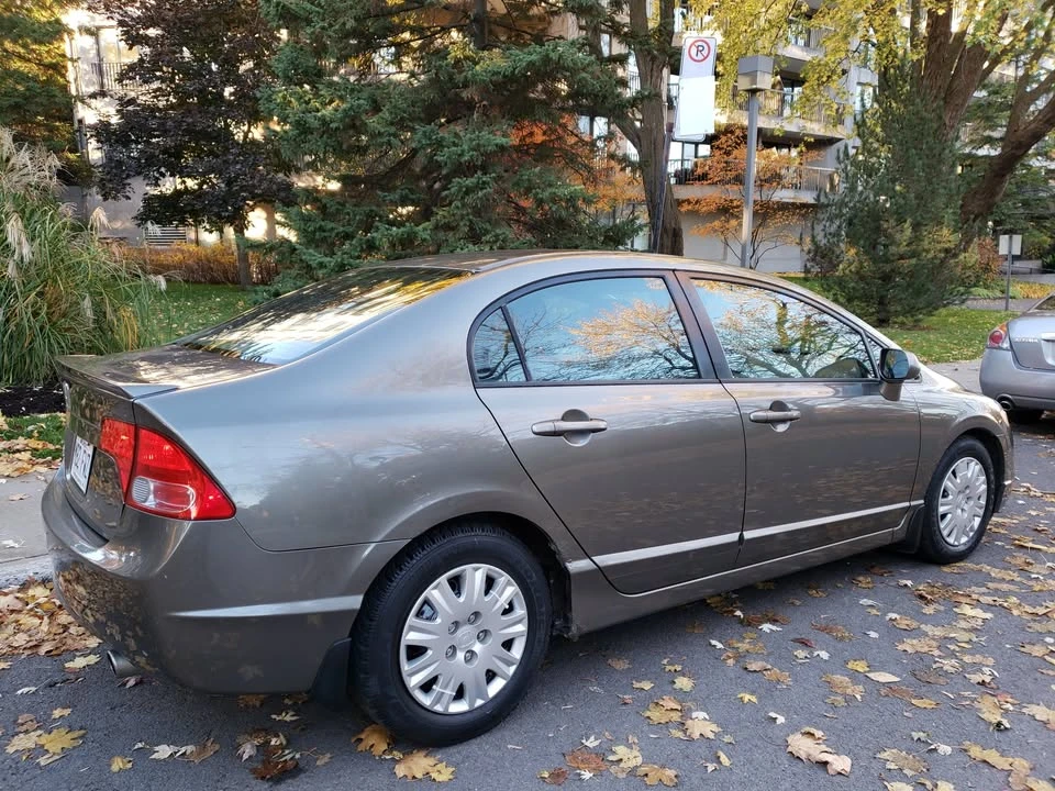2009 Honda Civic 8th Gen - Image 7 of 11