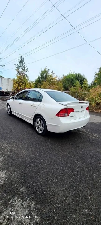 2009 Honda Civic 8th Gen - Image 5 of 10