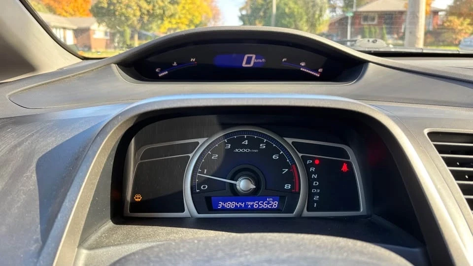 2009 Honda Civic 8th Gen - Image 11 of 15