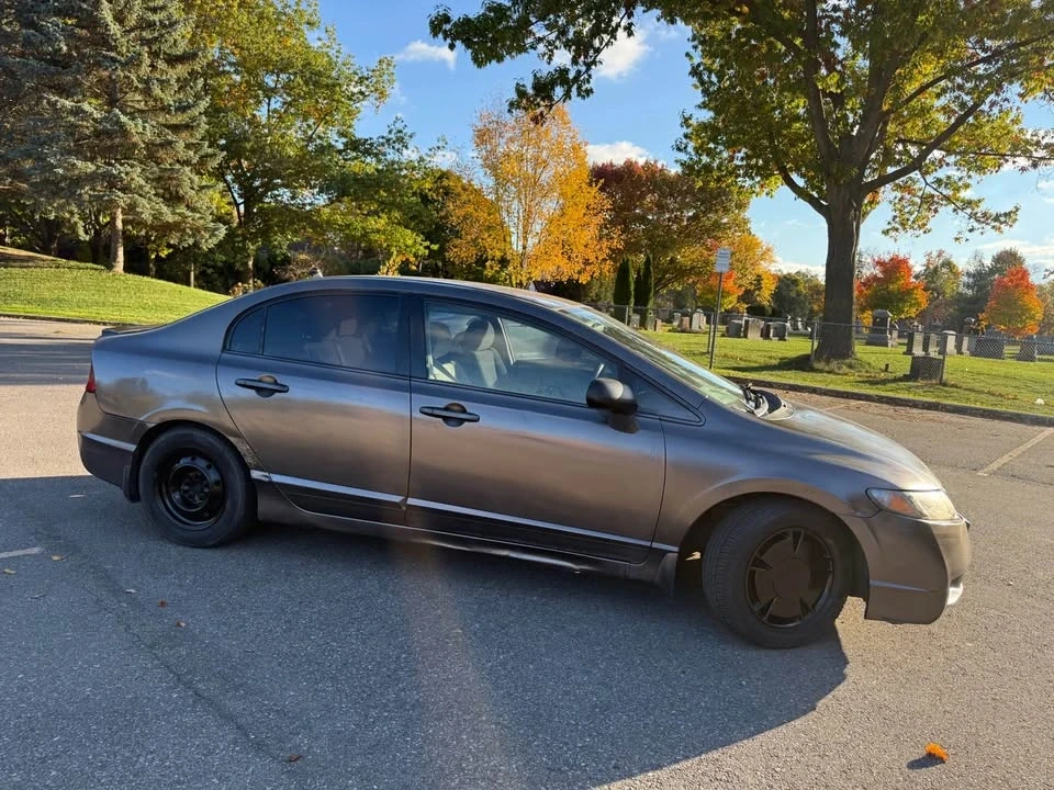 2009 Honda Civic 8th Gen - Image 3 of 13