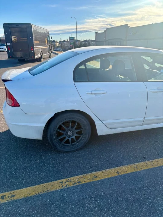 2009 Honda Civic 8th Gen - Image 10 of 12