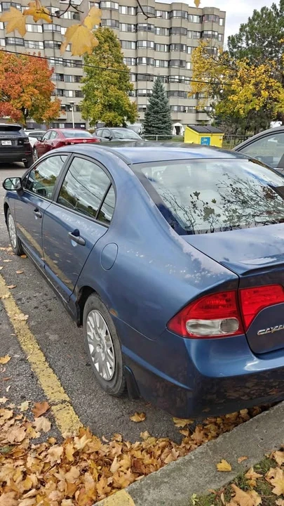 2009 Honda Civic 8th Gen - Image 3 of 8