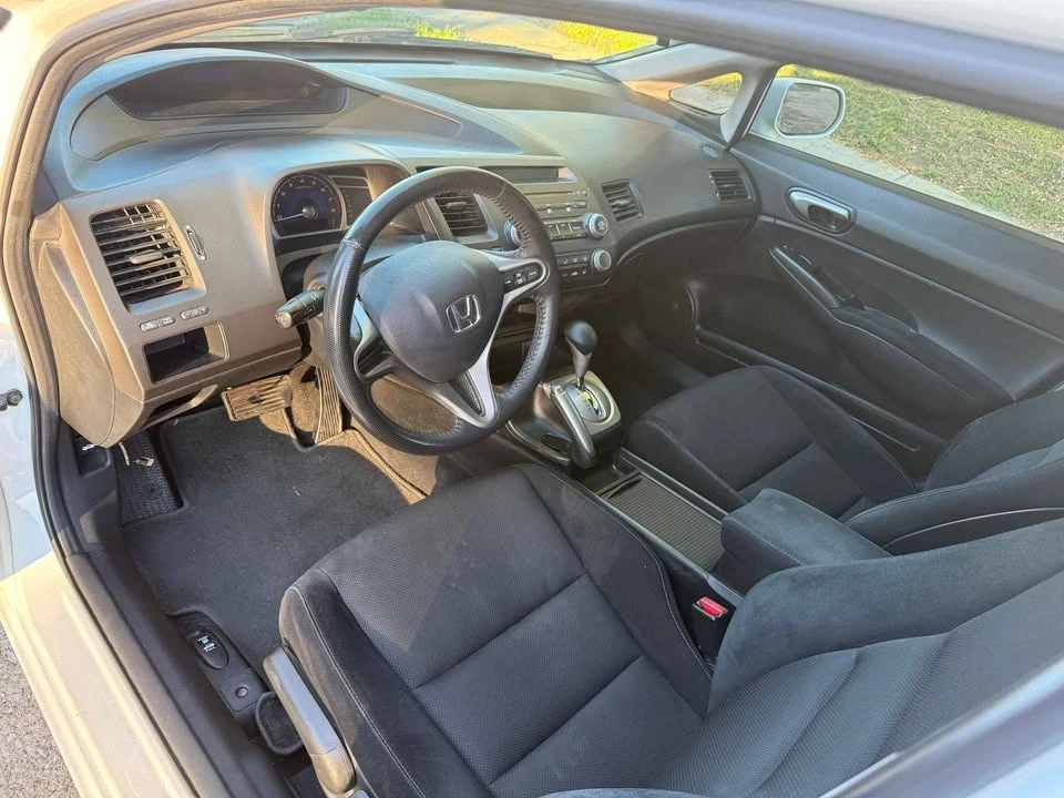 2009 Honda Civic 8th Gen - Image 5 of 5