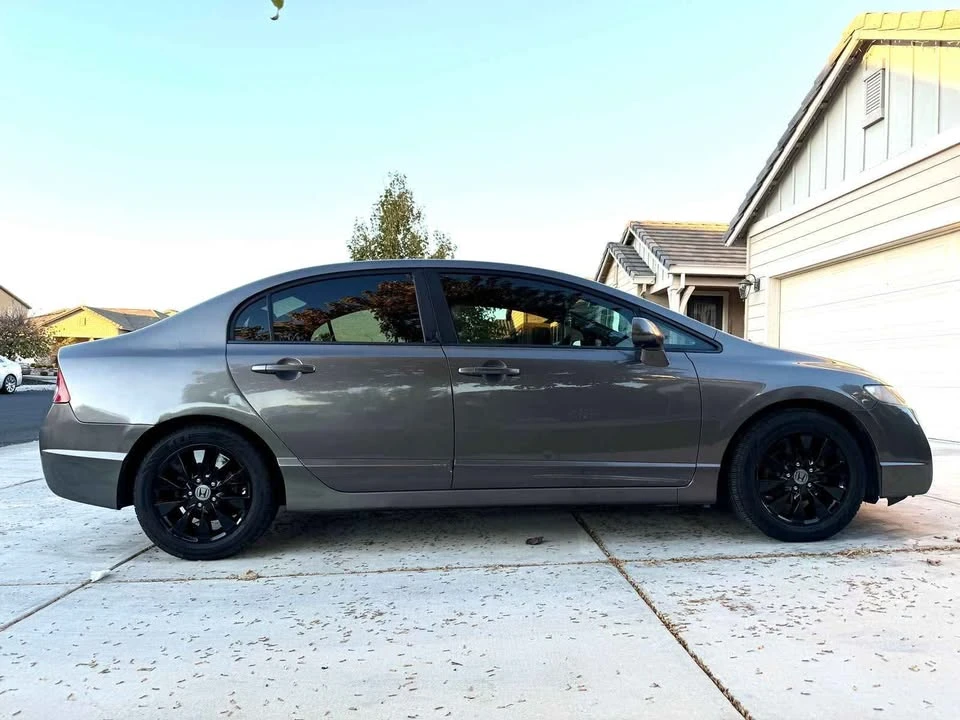 2009 Honda Civic 8th Gen - Image 4 of 6