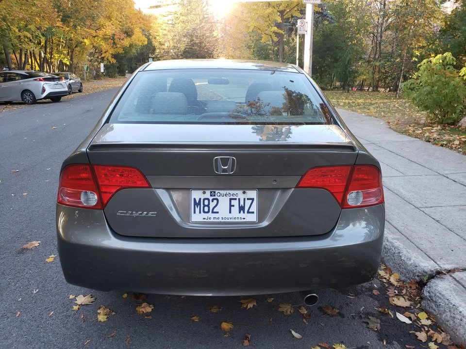 2009 Honda Civic 8th Gen - Image 3 of 11