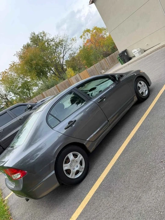 2009 Honda Civic 8th Gen - Image 10 of 13