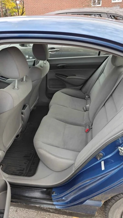 2009 Honda Civic 8th Gen - Image 6 of 8