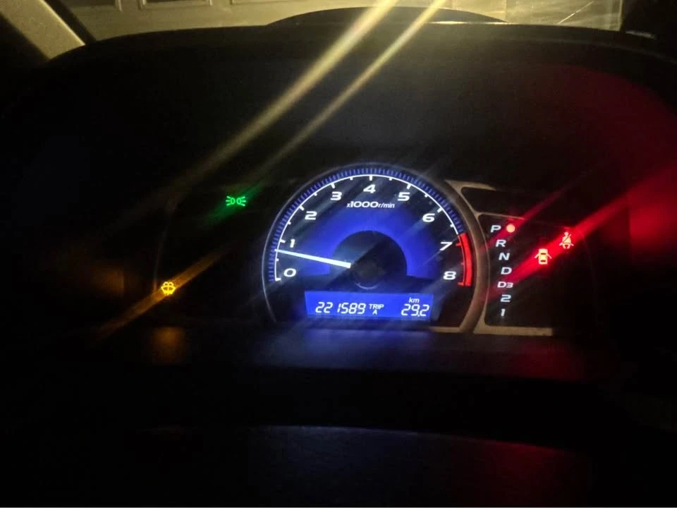 2009 Honda Civic 8th Gen - Image 2 of 4
