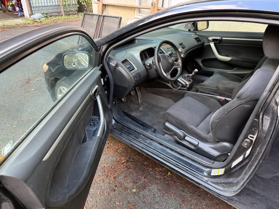 2009 Honda Civic 8th Gen - Image 17 of 20