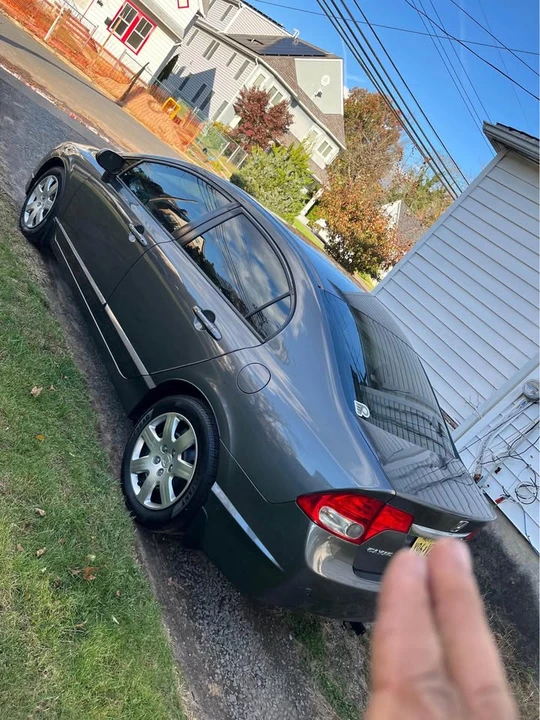 2009 Honda Civic 8th Gen - Image 4 of 8