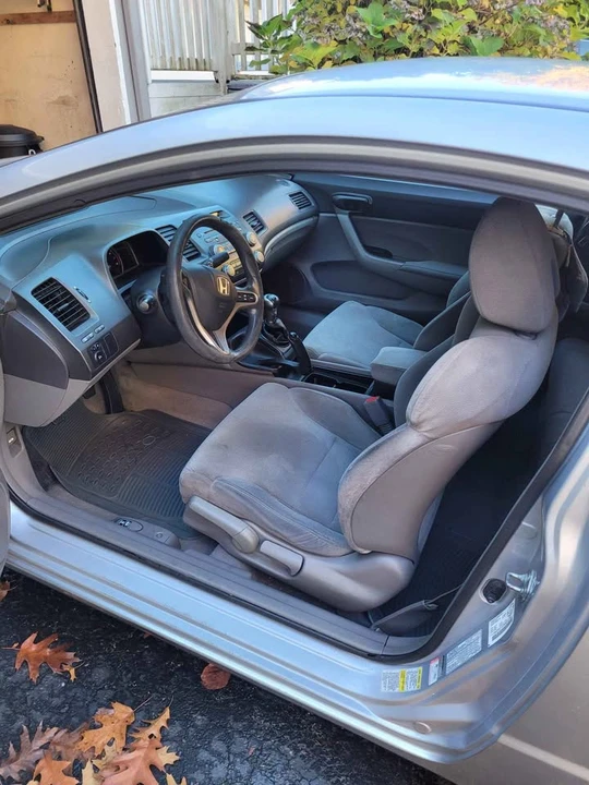 2009 Honda Civic 8th Gen - Image 4 of 8