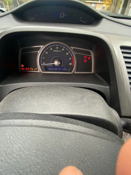 2009 Honda Civic 8th Gen - Image 4 of 4