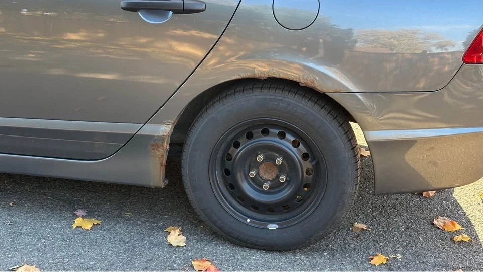 2009 Honda Civic 8th Gen - Image 7 of 15