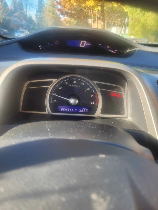 2009 Honda Civic 8th Gen - Image 6 of 8